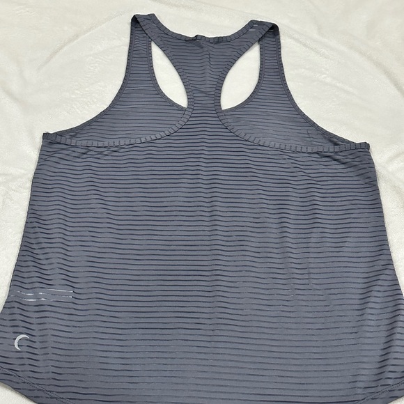 Zyia Activewear size medium Havanna Gray racer back striped tank top - Picture 2 of 3